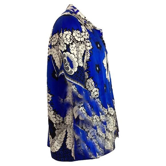 Valentino Garavani Printed Short Sleeve Shirt in Multicolor Silk